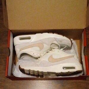 Nike Cream and Tan Sneakers